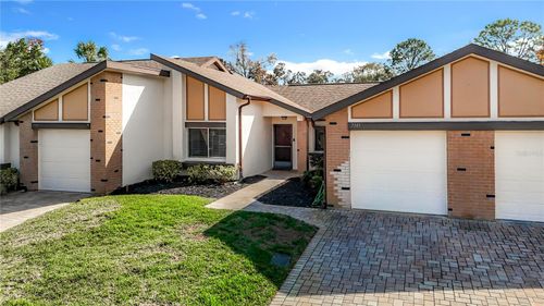 7385 Crestwood Dr, WEEKI WACHEE, FL, 34613-5111 | Card Image