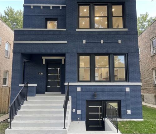 3230 N Keating Ave, Chicago, IL, 60641-4411 | Card Image