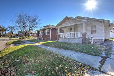 2135 E Prairie Street, House other with 2 bedrooms, 1 bathrooms and null parking in Decatur IL | Image 2