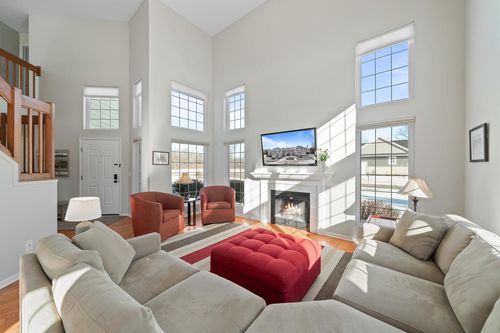 12-01-1853 Woodland Circle, Geneva, WI, 53147 | Card Image