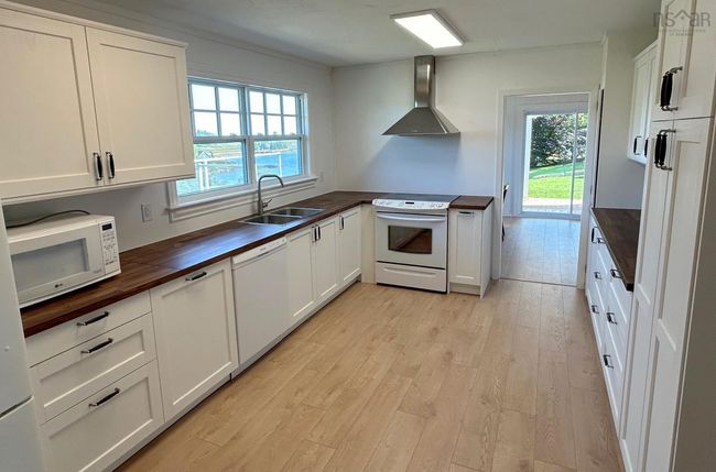 97 Nauss Dr, House other with 5 bedrooms, 3 bathrooms and 3 parking in East Chester NS | Image 9