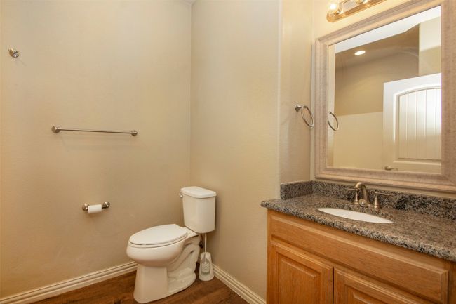 704 E Bullock St, House other with 3 bedrooms, 2 bathrooms and null parking in Denison TX | Image 5