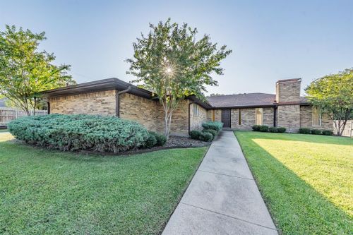 1701 E Valley Lane, Grand Prairie, TX, 75050 | Card Image