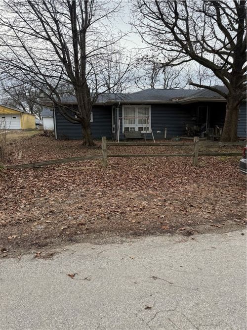 520 W Grant St, Paris, IL, 61944-2649 | Card Image