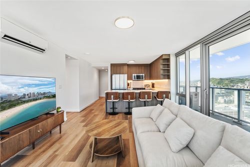 3819-1515 Liona St, Honolulu, HI, 96814-2442 | Card Image