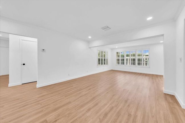 Living & Dining Room | Image 12