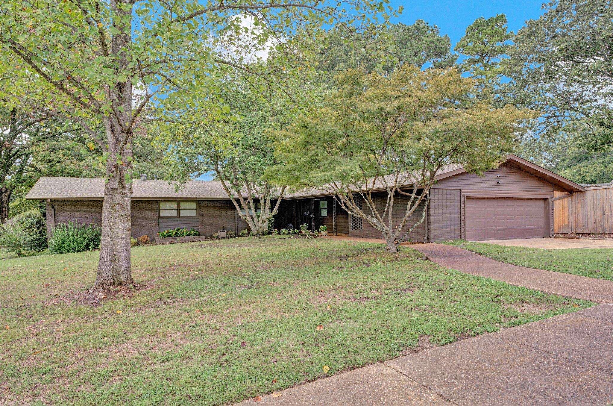 Sycamore Grove Ln, Memphis, TN 38120