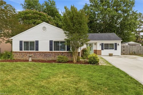 1801 Oneida Ct, Virginia Beach, VA, 23453-3722 | Card Image
