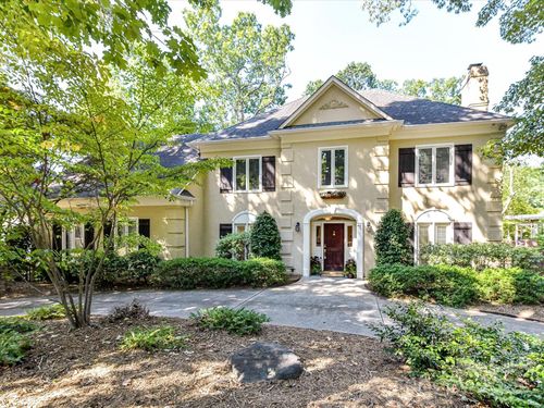 6546 Chestnut Grove Ln, Charlotte, NC, 28210-4335 | Card Image