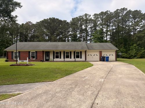 111 Old Post Ct, Jacksonville, NC, 28546-7396 | Card Image
