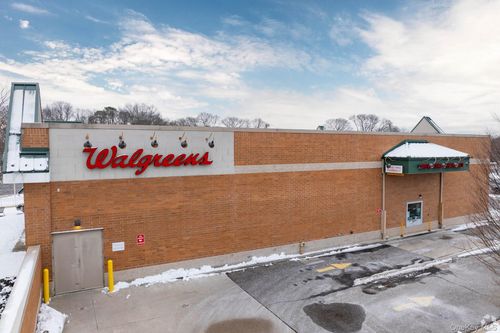 863 Montauk Hwy, Shirley, NY, 11967-2111 | Card Image