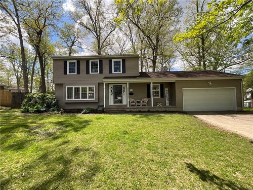 73 Woodhill Ct, Decatur, IL, 62521-5540 | Card Image