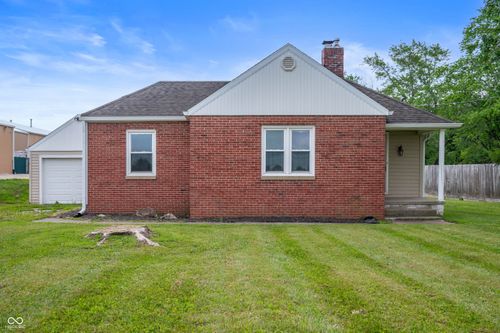 9201 E Jackson St, Selma, IN, 47383-9598 | Card Image