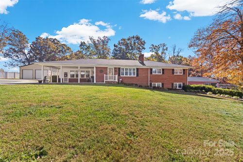 2865 Water Plant Rd, Maiden, NC, 28650-9104 | Card Image