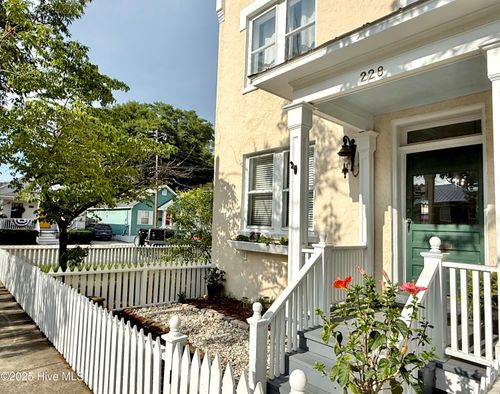 228 Mcrae St, Wilmington, NC, 28401-4218 | Card Image