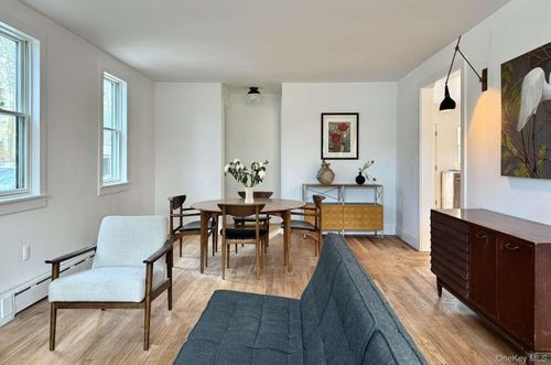 35 Mott Ln, Brookhaven, NY, 11719-9620 | Card Image