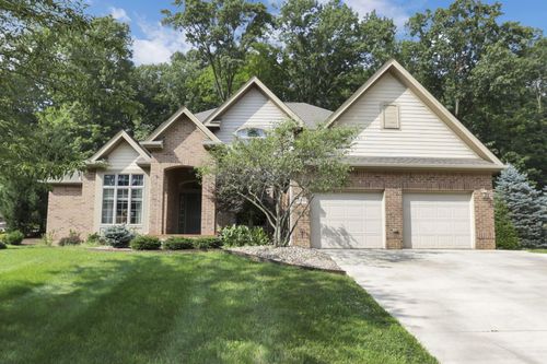 886 Howell Dr, Newark, OH, 43055-1576 | Card Image