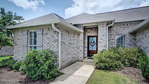 1404 Victoria Ln, Brandon, MS, 39042-6089 | Card Image