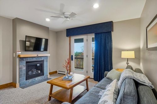 4745-16 White Pine Dr, Jay, VT, 05859 | Card Image