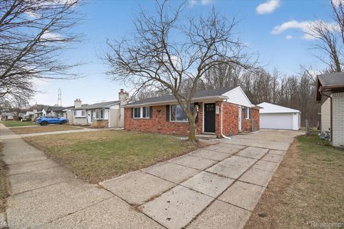 38061 Walnut St, Romulus, MI, 48174-1073 | Card Image