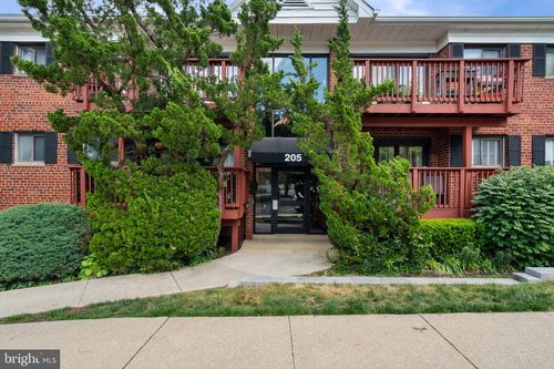 8-205 Skyhill Rd, ALEXANDRIA, VA, 22314-5115 | Card Image
