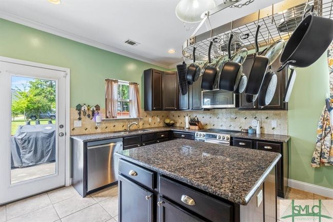 250 James Dunham Pkwy, House other with 4 bedrooms, 3 bathrooms and null parking in Richmond Hill GA | Image 10
