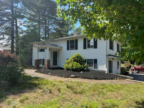 27 Pond View Dr, Lebanon, ME, 04027-4237 | Card Image