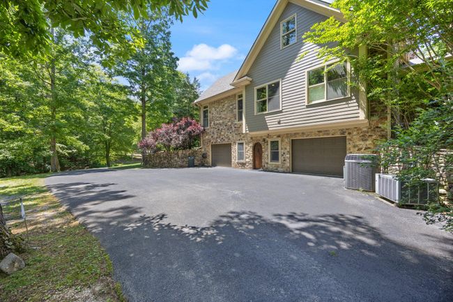 1360 S Highway 92, House other with 5 bedrooms, 6 bathrooms and null parking in Jamestown KY | Image 16
