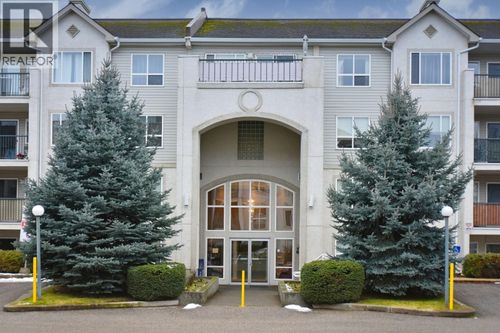 305-650 3 Street Sw, Salmon Arm, BC, V1E1P6 | Card Image