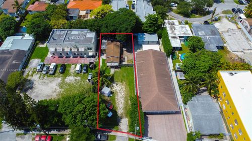 460 Nw 23rd Ct, Miami, FL, 33125-4422 | Card Image