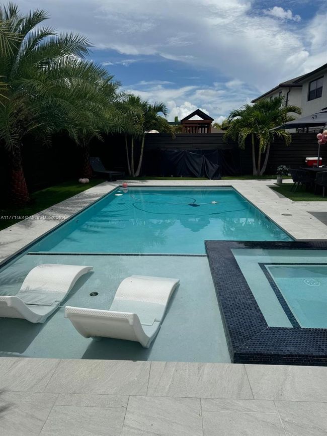 8868 Nw 161 St Ter, House other with 4 bedrooms, 3 bathrooms and null parking in Miami Lakes FL | Image 55