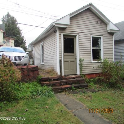 1144 Market Street, House other with 2 bedrooms, 1 bathrooms and null parking in Sunbury PA | Image 3