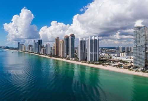 2307-17121 Collins Ave, Sunny Isles Beach, FL, 33160 | Card Image