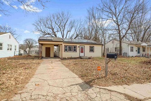 144 Wire Ave, Haysville, KS, 67060-1556 | Card Image