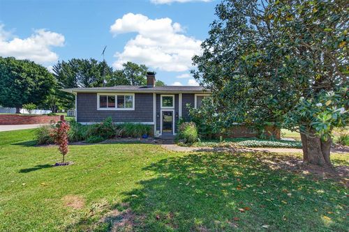 660 Peachtree Ln, Bowling Green, KY, 42103-7082 | Card Image