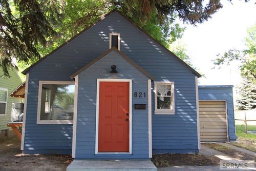 821 E 10th Street, Idaho Falls, ID, 83401 | Card Image