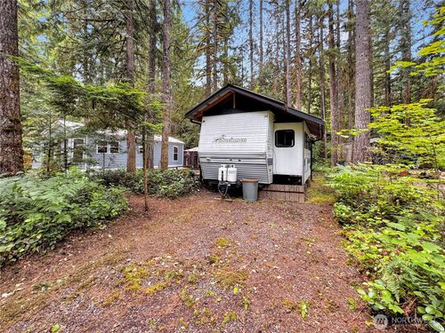 242 Schinn Canyon Ct, Deming, WA, 98244 | Card Image