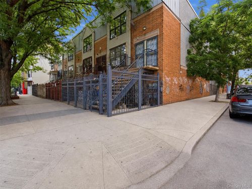 2000 Mapes Ave, Bronx, NY, 10460-1289 | Card Image