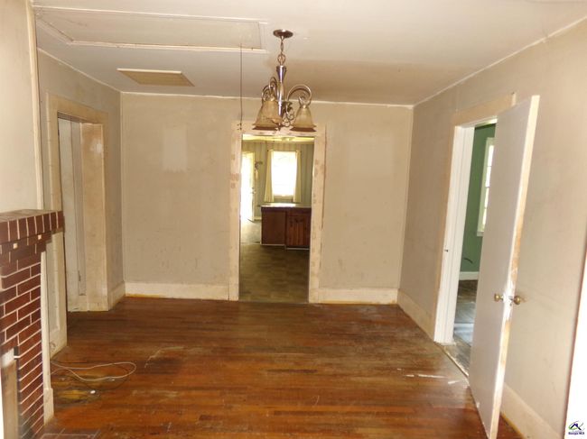 9533 Us Highway 80 W, House other with 3 bedrooms, 1 bathrooms and null parking in Culloden GA | Image 10