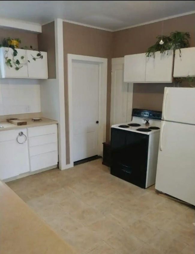 APT-1-4 - 22 Chestnut St, Home with 0 bedrooms, 0 bathrooms and null parking in Brattleboro VT | Image 23