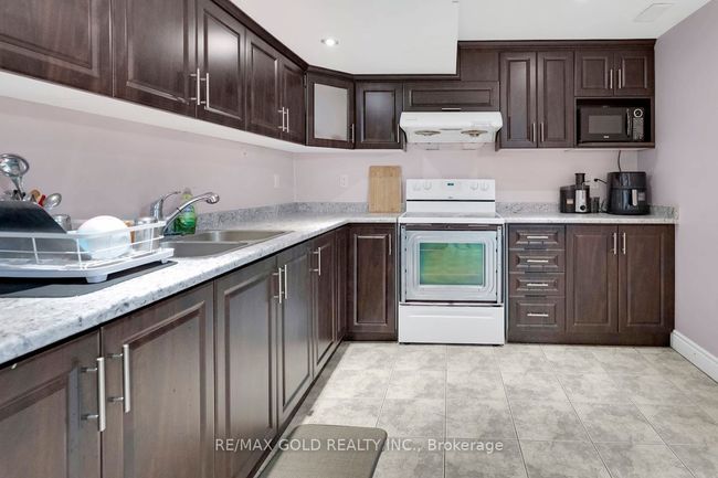 66 Thunderbird Trail, House attached with 5 bedrooms, 4 bathrooms and 2 parking in Brampton ON | Image 29