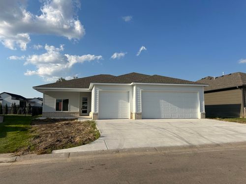 4438 N Sunny Ct, Wichita, KS, 67205-7201 | Card Image