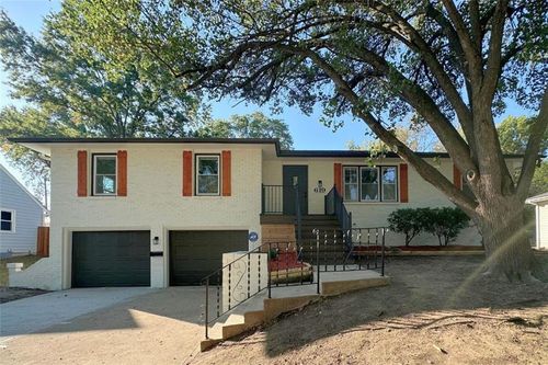 619 E 109th Ter, Kansas City, MO, 64131-4004 | Card Image