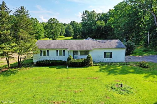 17285 Mock Rd, Berlin Center, OH, 44401-9796 | Card Image
