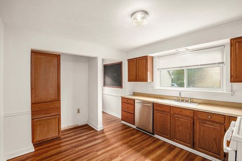 30755 Clark St, New Haven, MI, 48048-1811 | Card Image