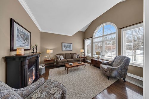 473A Oakwood Dr, Pickering, ON, L1W2M8 | Card Image