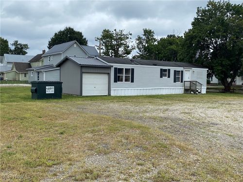 200 Liberty St, Newcomerstown, OH, 43832-1144 | Card Image