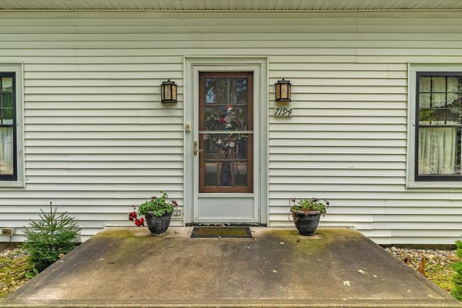 Front porch | Image 9
