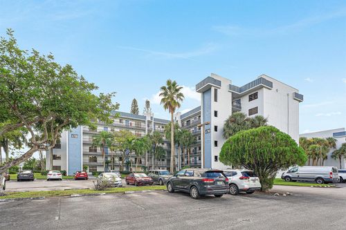 306-4700 Lucerne Lakes Blvd W, Lake Worth, FL, 33467 | Card Image