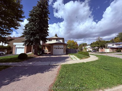 main-floor-36 Montezuma Trail, Scarborough, ON, M1V1H8 | Card Image